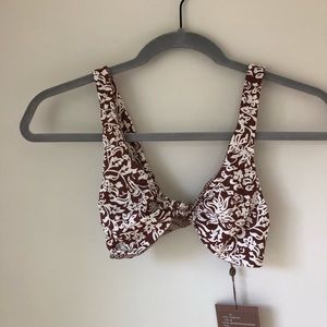 NWOT Acacia bikini top